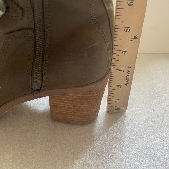 Carlos by Carlos Santana‎ Boots Women 9.5M Lace Up Chunky Heeled Shoes Lug Sole - Picture 7 of 8